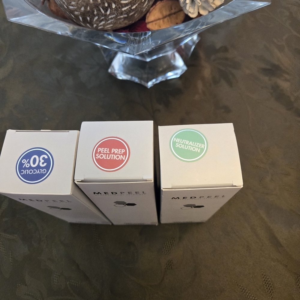 Anti-Aging/ Acne Facial Care Glycolic 30% Peel Set - Picture 3 of 4